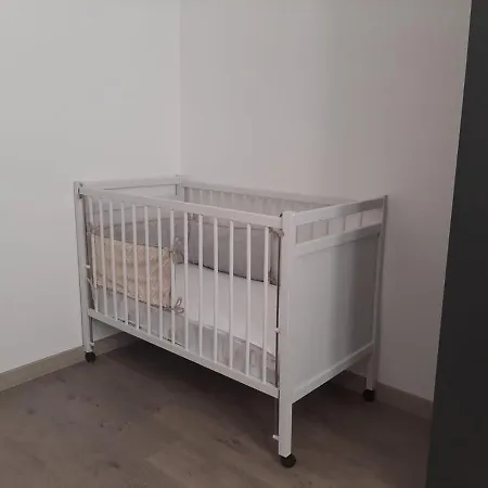 Alberta Apartment *