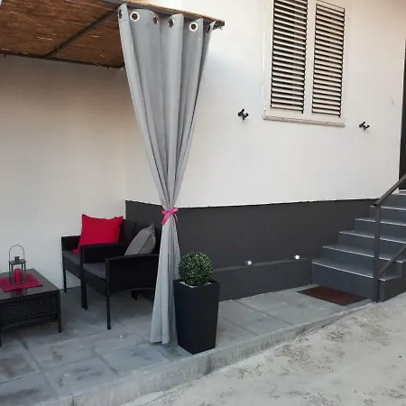 Alberta Apartamento Vodice